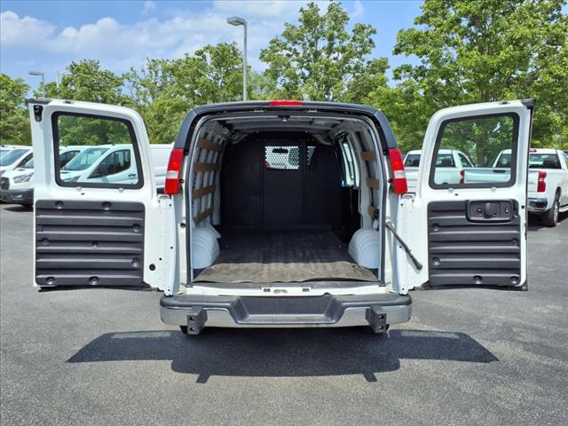 2023 GMC Savana 2500
