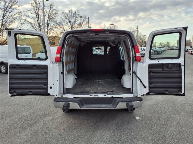 2023 GMC Savana 2500