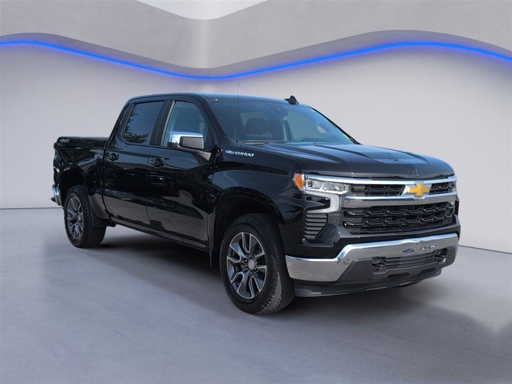 Used 2024 Black Chevrolet LT image 10