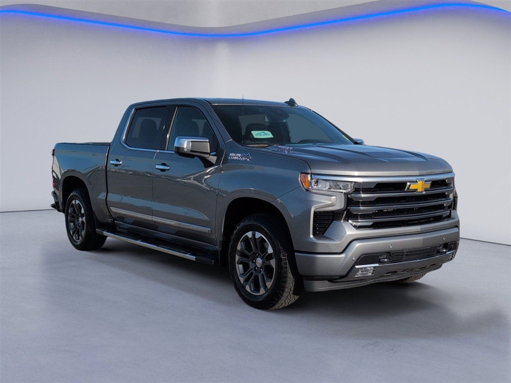Used 2024 Sterling Gray Metallic Chevrolet High Country image 10