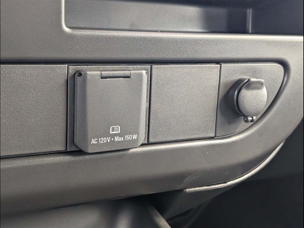 New 2025 Summit White Chevrolet 2500 image 10