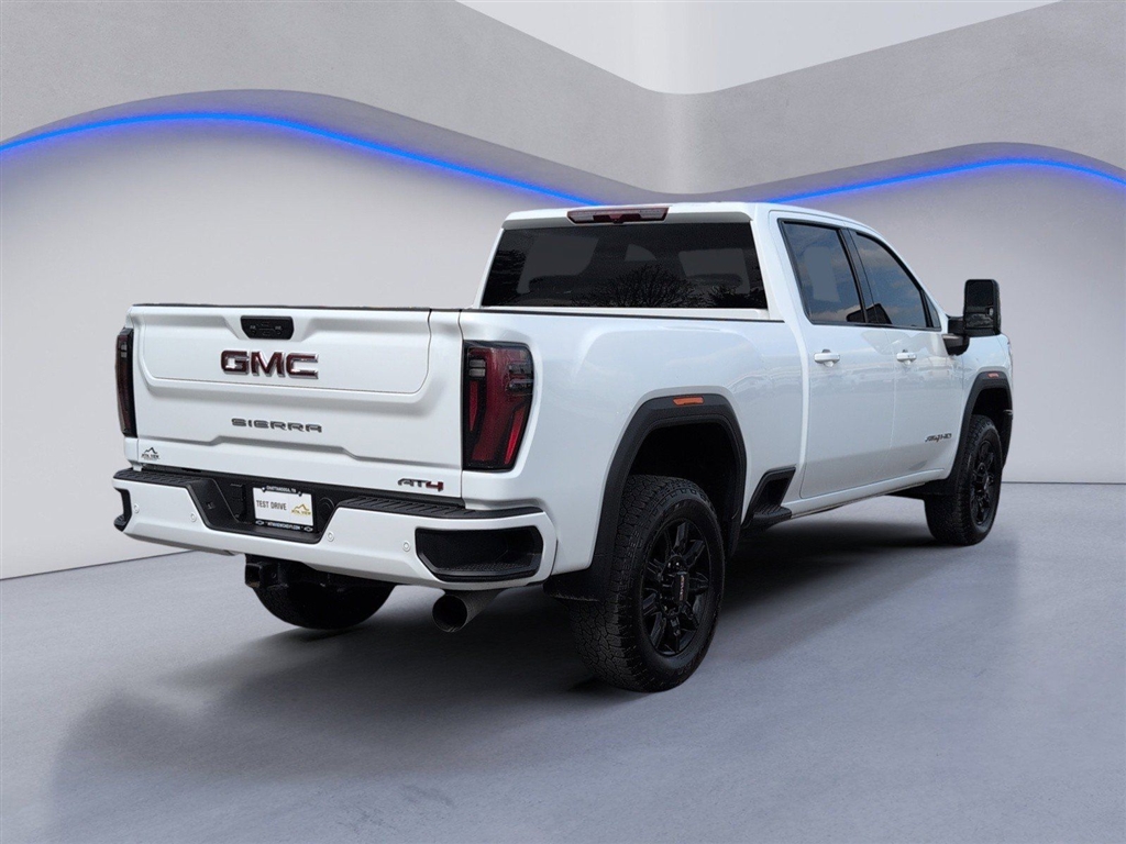 Used 2025 Summit White GMC AT4 image 10