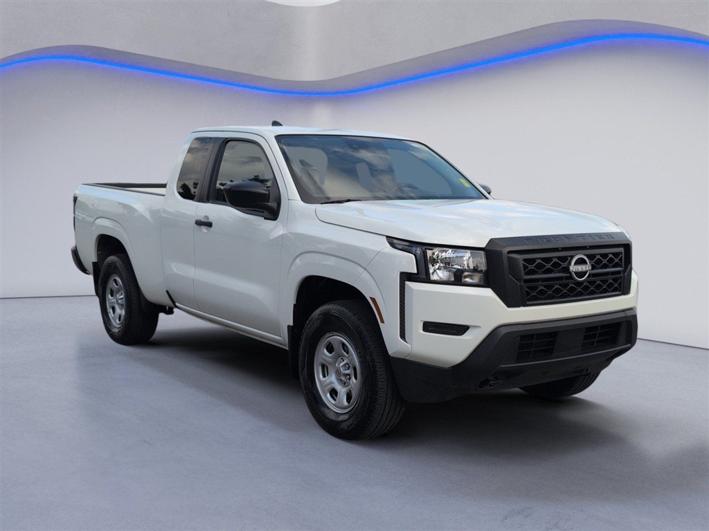 Used 2024 Glacier White Nissan S image 10