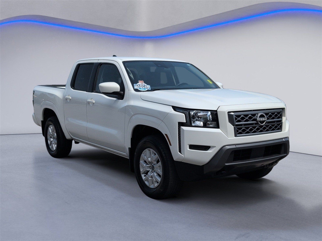 Used 2023 Glacier White Nissan SV image 10