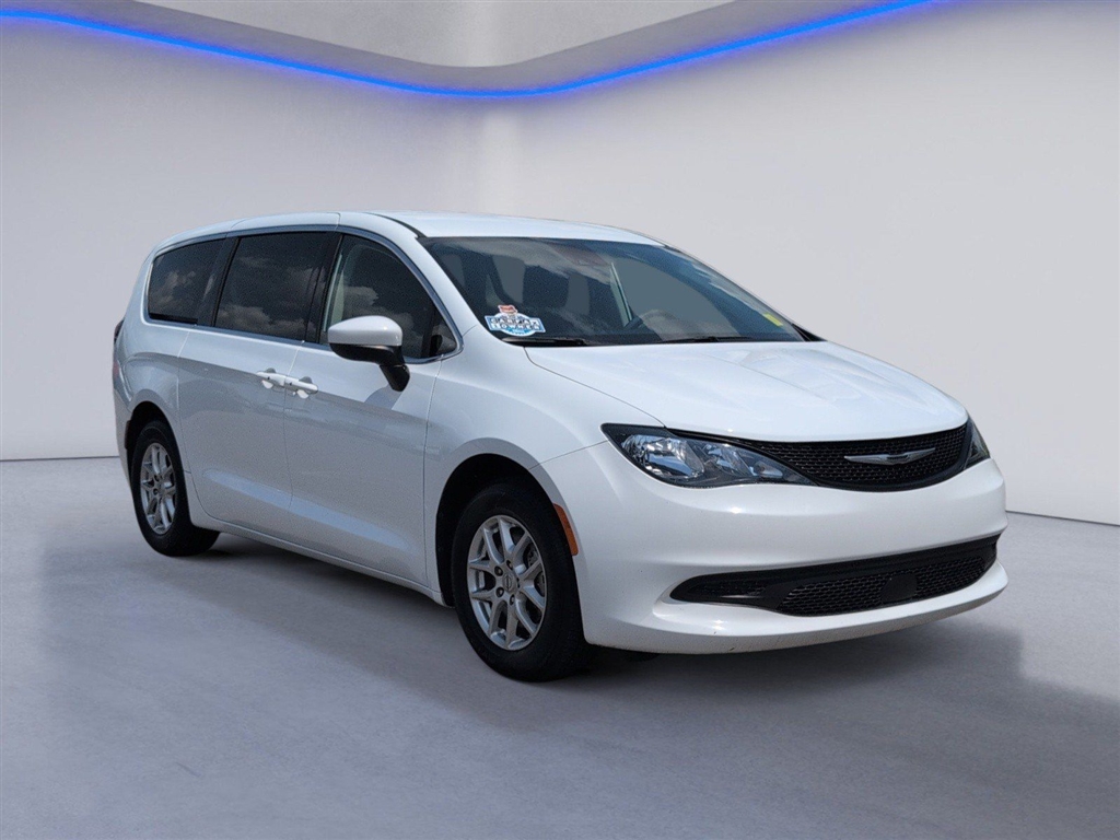 Used 2023 Bright White Clear Coat Chrysler LX image 10