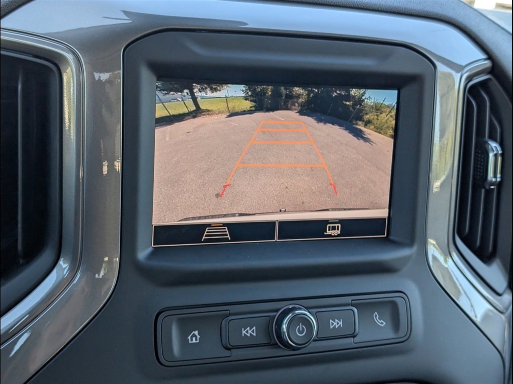 New 2026 Summit White Chevrolet Work Truck image 10