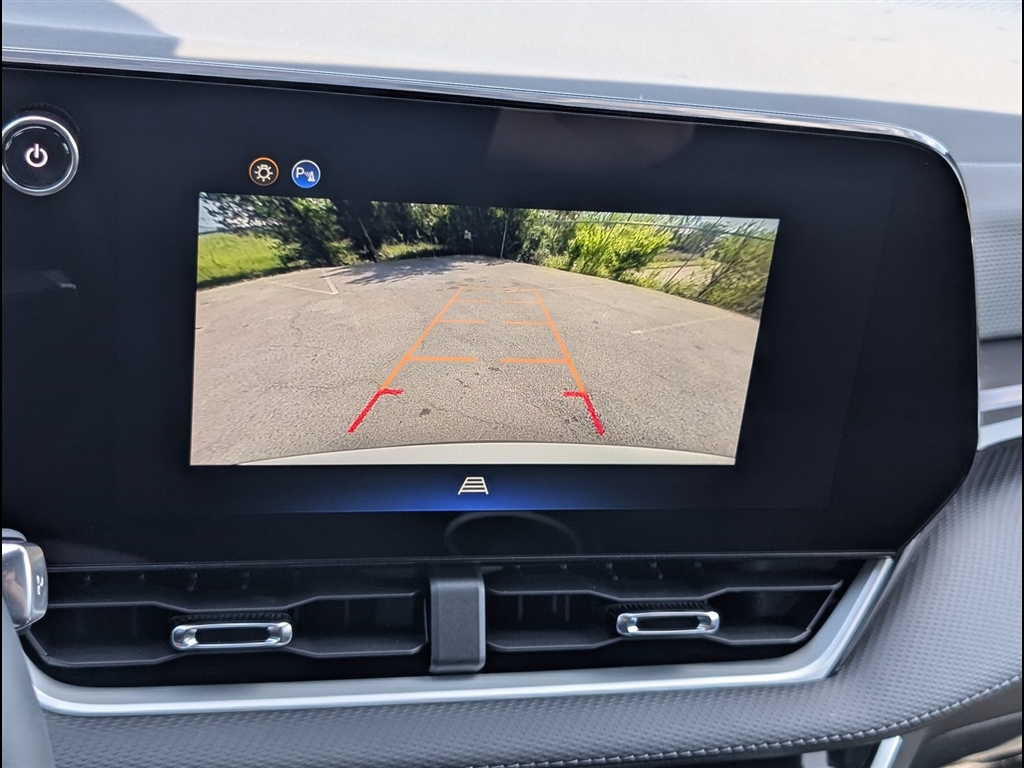 New 2026 Summit White Chevrolet LT image 10