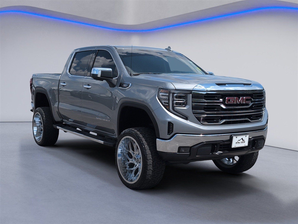 Used 2023 Sterling Metallic GMC SLT image 10
