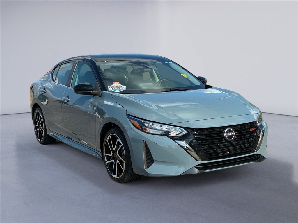 Used 2024 Atlantic Gray Metallic/Super Black Nissan SR image 10