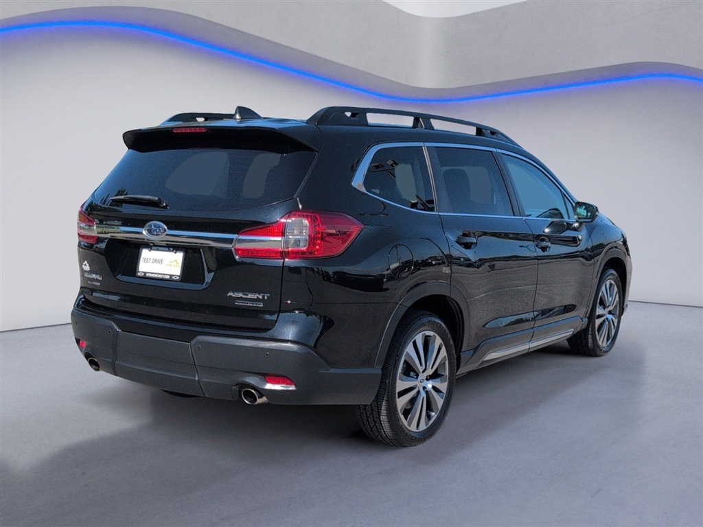 Used 2022 Crystal Black Silica Subaru Limited 7-Passenger image 10