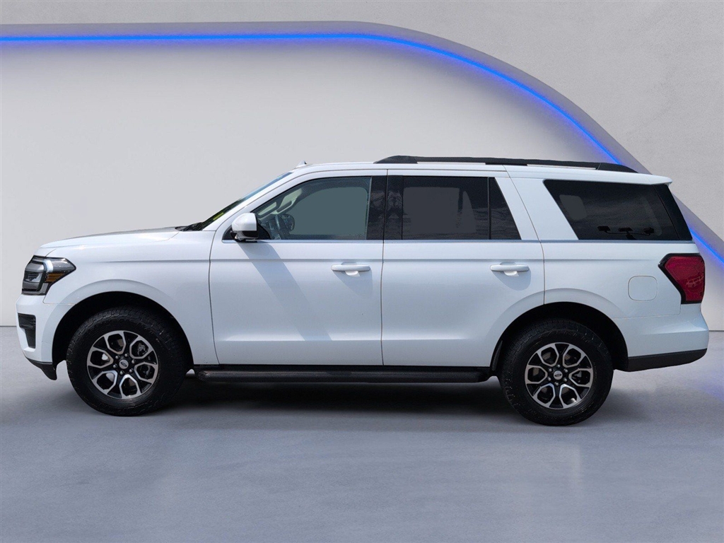 Used 2022 Oxford White Ford XLT image 11