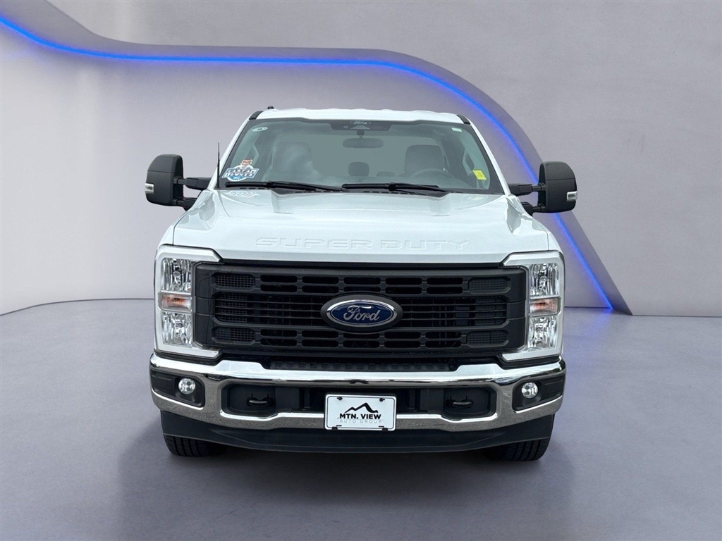 Used 2024 Oxford White Ford XL image 11