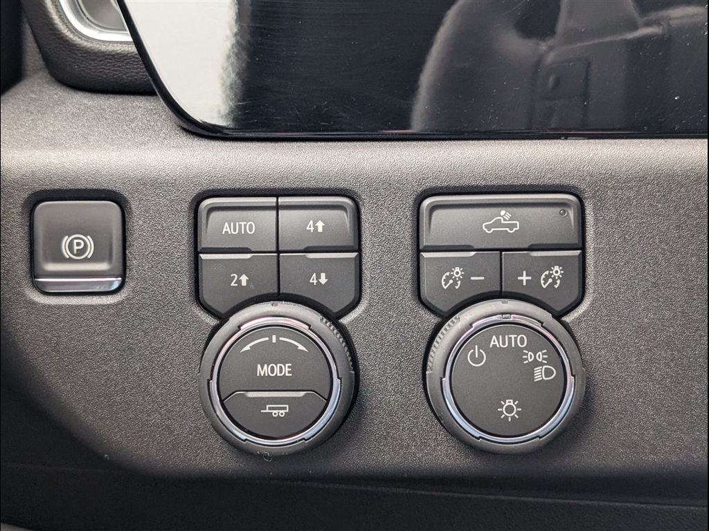 New 2026 Summit White Chevrolet LT image 11