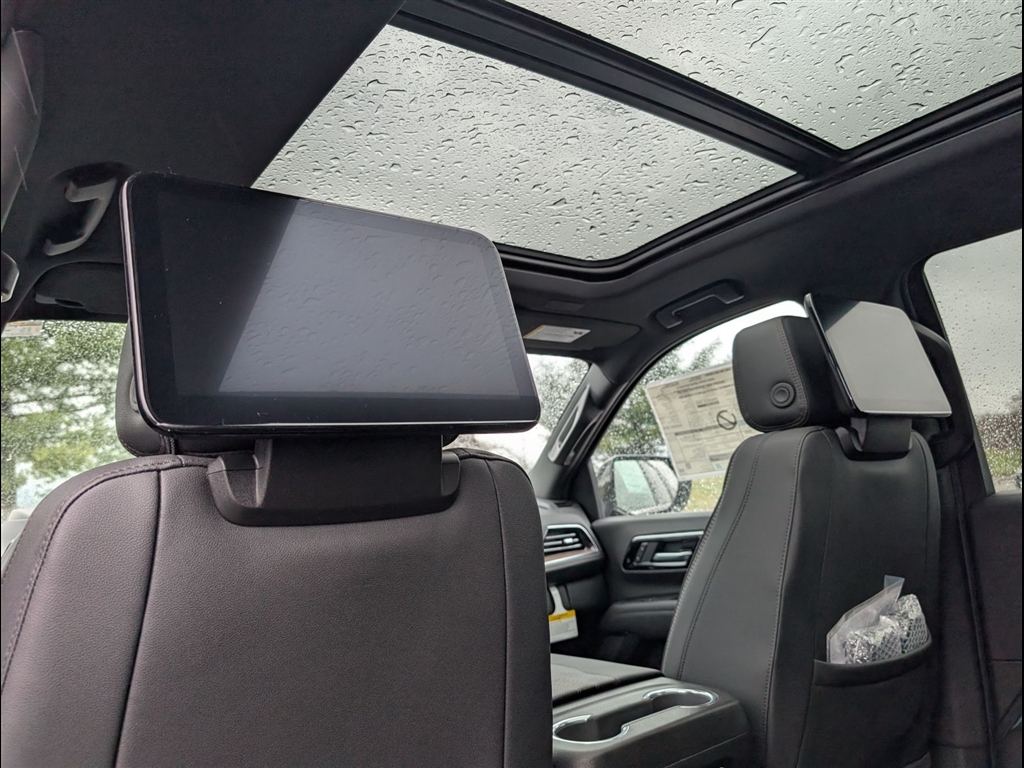 New 2026 Black Chevrolet High Country image 11