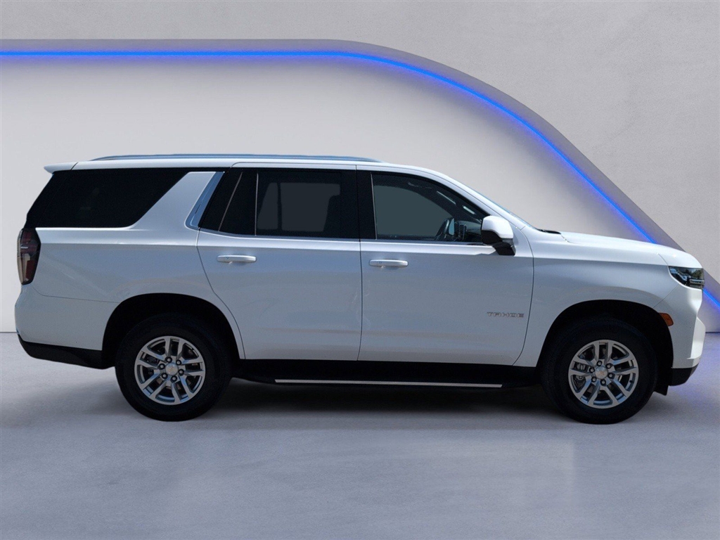 Used 2024 Summit White Chevrolet LT image 11