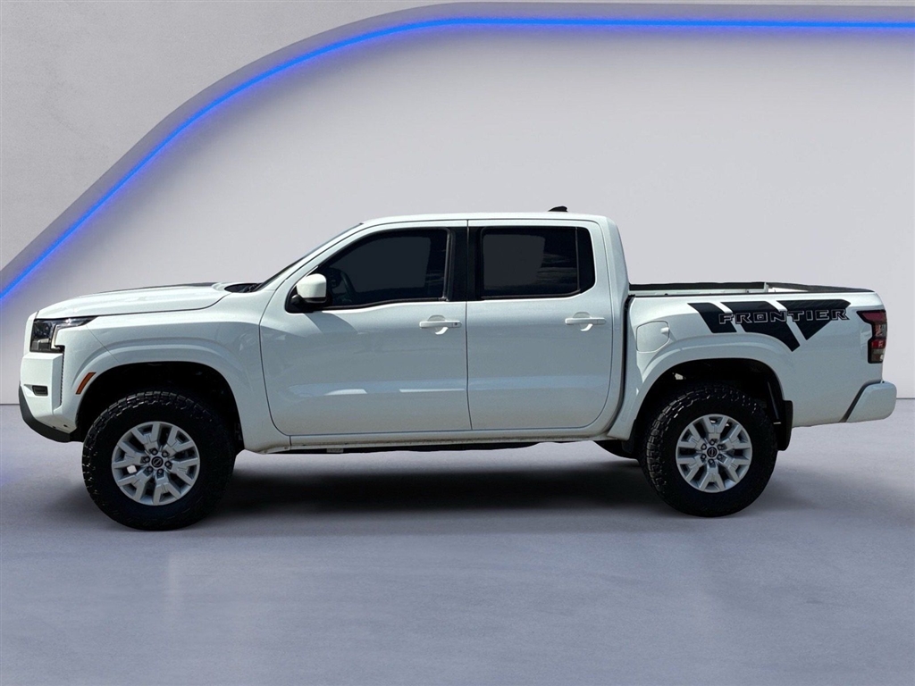 Used 2023 Glacier White Nissan SV image 11