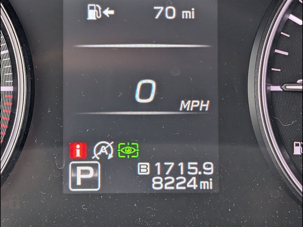 Used 2023 Ice Silver Metallic Subaru Limited image 11