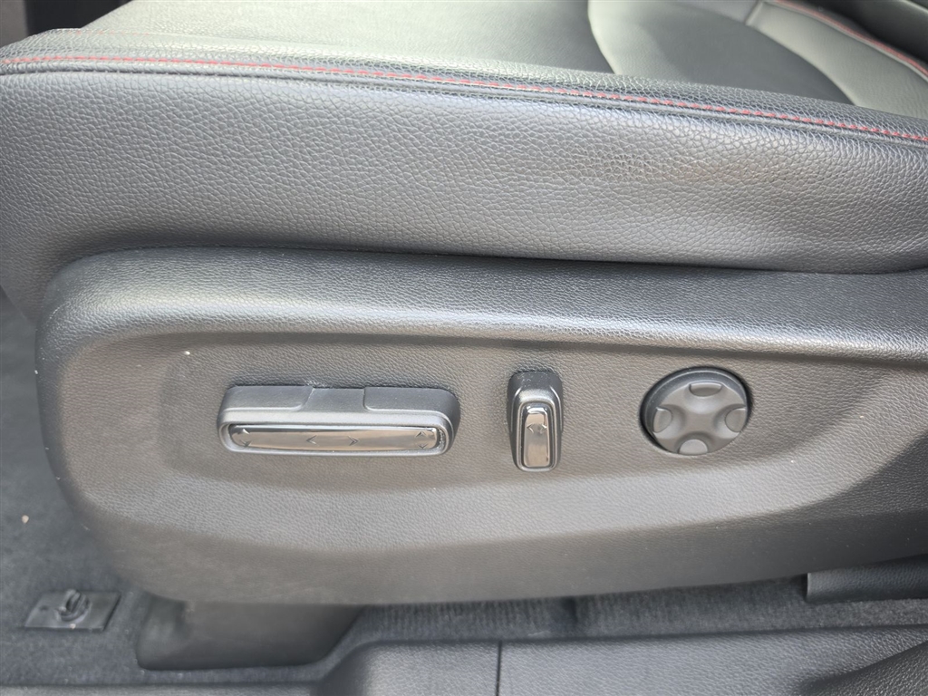 Used 2025 Sonic Gray Pearl Honda Sport-L image 11