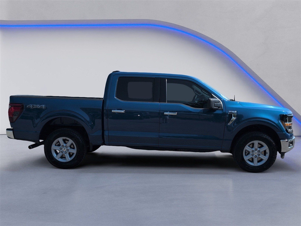 Used 2025 Atlas Blue Ford XLT image 12