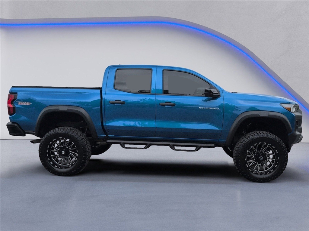 Used 2023 Glacier Blue Metallic Chevrolet Trail Boss image 12