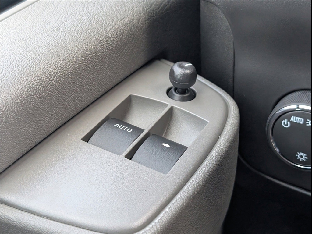 New 2025 Summit White Chevrolet 2500 image 12