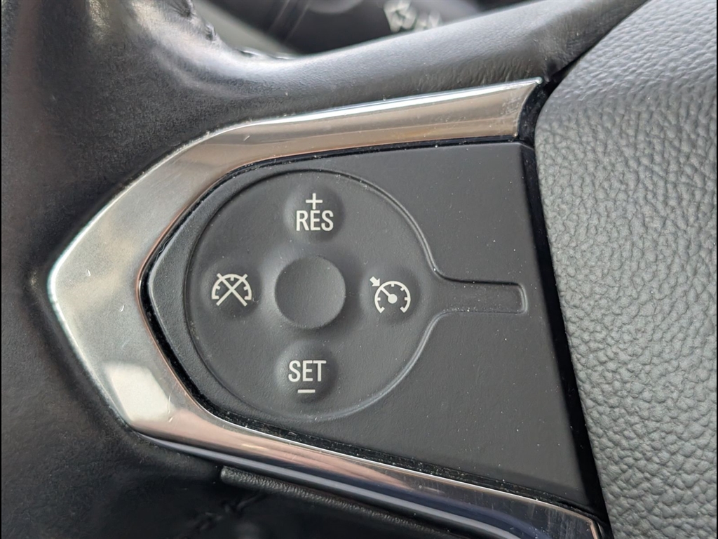 Used 2018 Graphite Metallic Chevrolet LT Cloth image 12