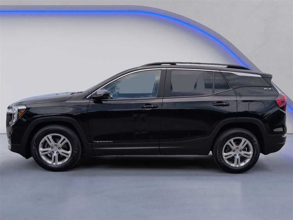Used 2022 Ebony Twilight Metallic GMC SLE image 12