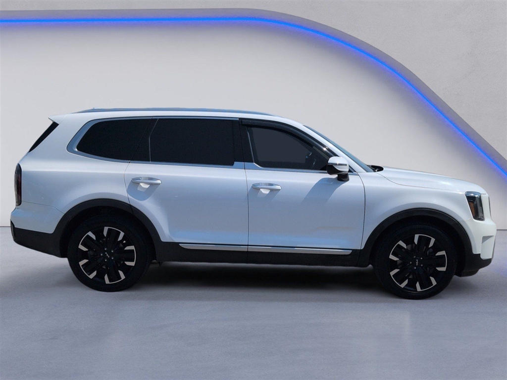 Used 2023 Glacial White Pearl Kia SX image 12