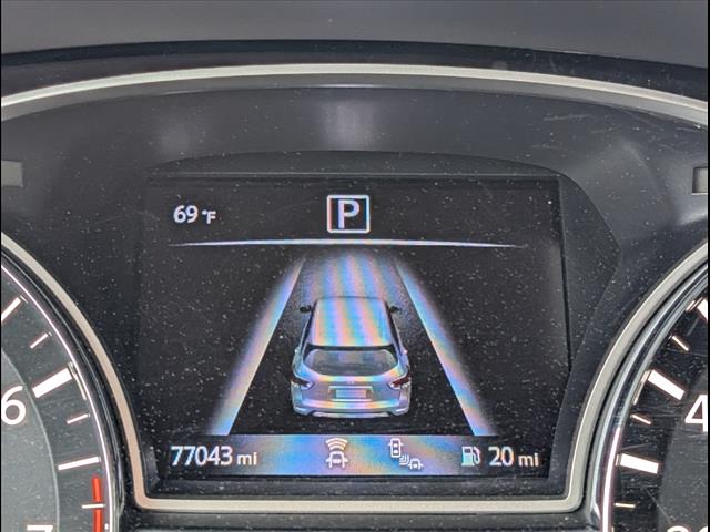 2020 Nissan Pathfinder SV