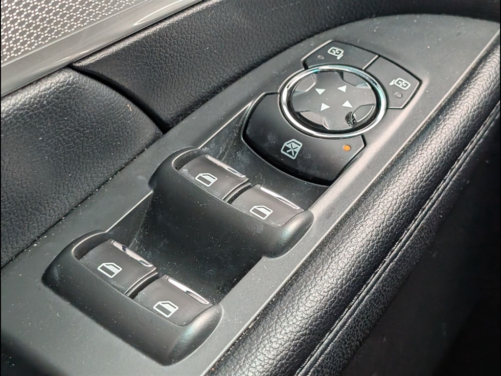 Used 2017 Ingot Silver Ford XLT image 13