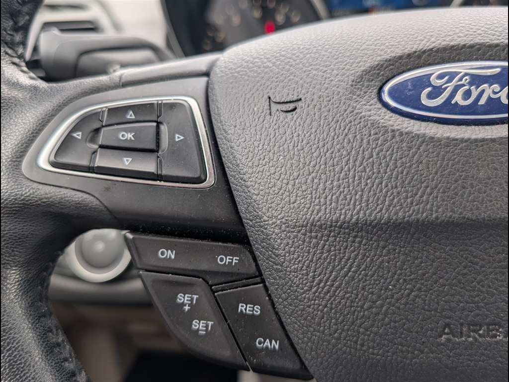 Used 2019 Sedona Orange Ford SEL image 13