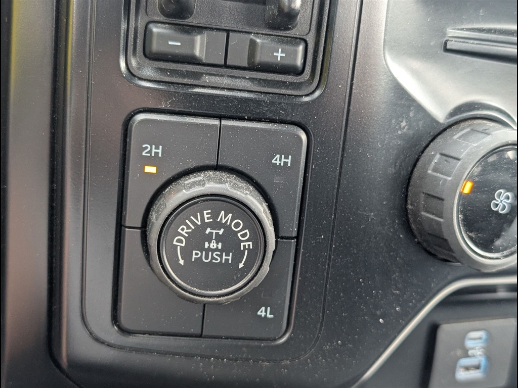 Used 2024 Agate Black Ford XL image 13