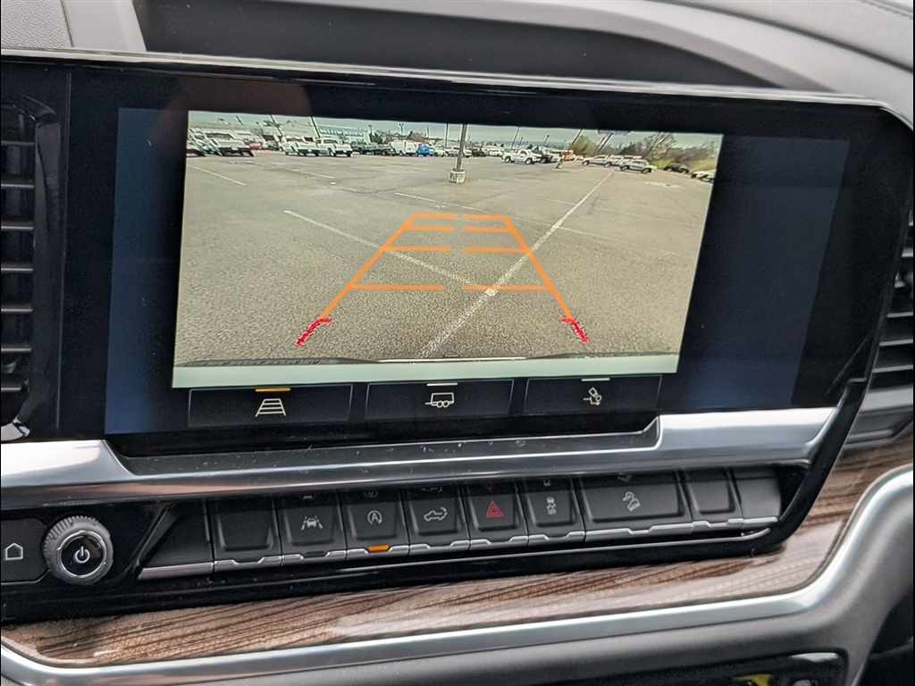 New 2026 Summit White Chevrolet LT image 13