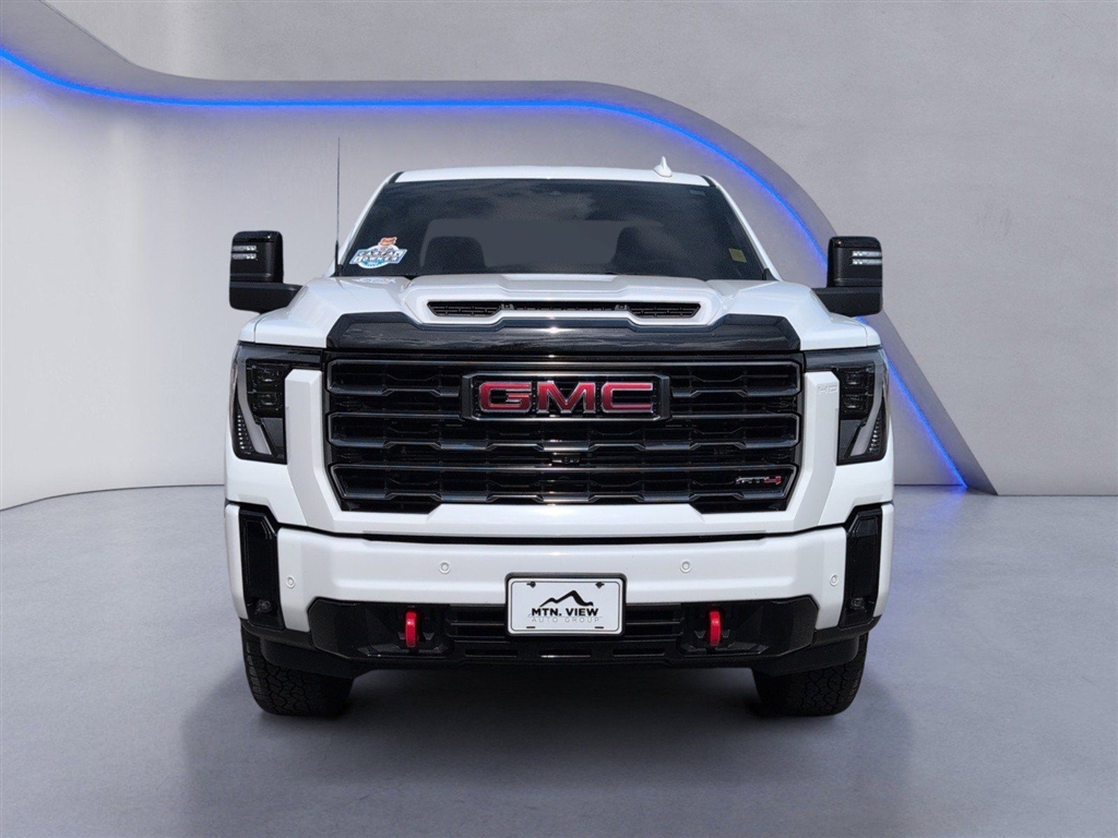 Used 2025 Summit White GMC AT4 image 13