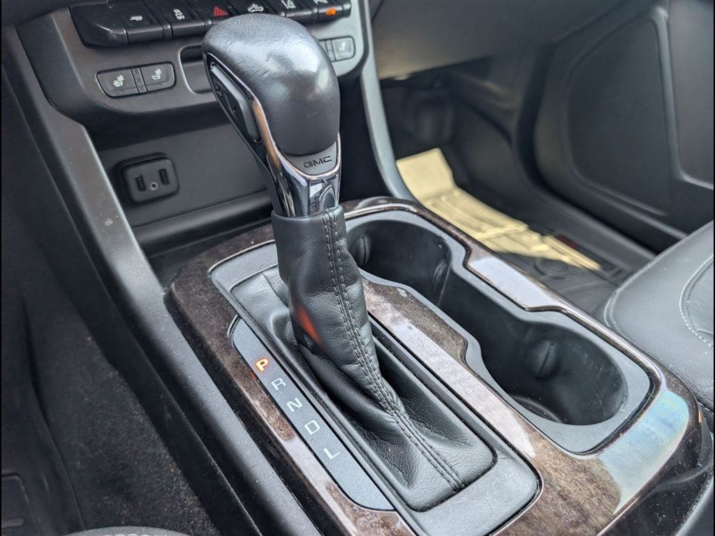 Used 2022 Satin Steel Metallic GMC Elevation image 13