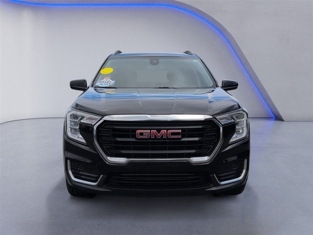 Used 2022 Ebony Twilight Metallic GMC SLE image 13