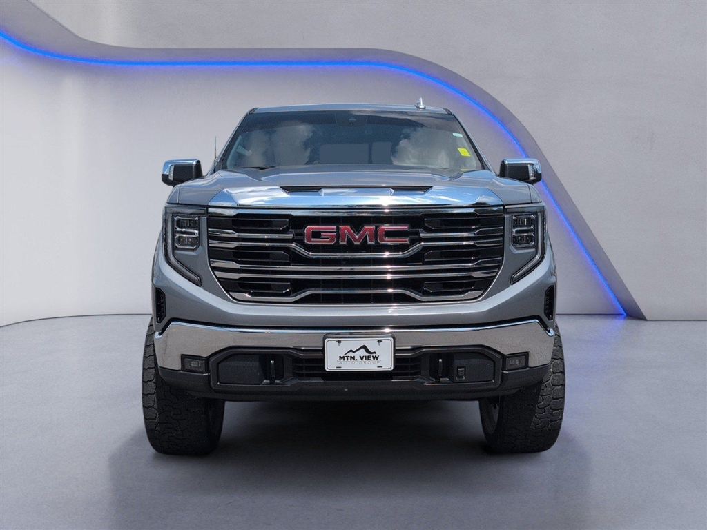 Used 2023 Sterling Metallic GMC SLT image 13