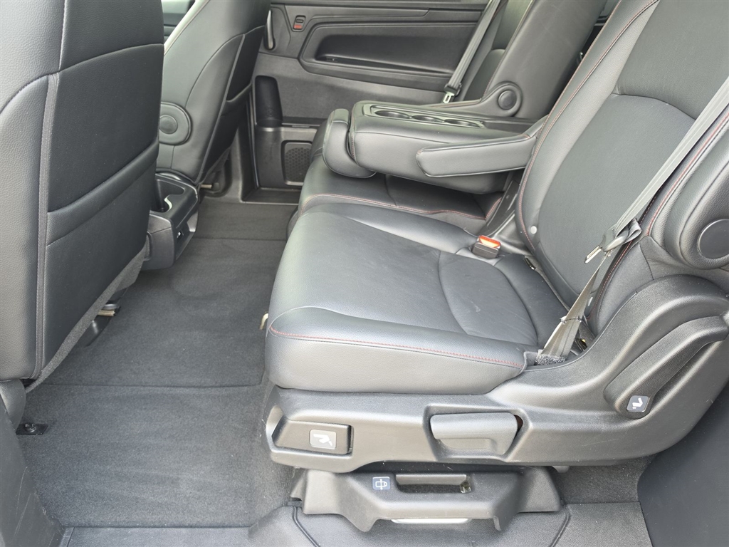 Used 2025 Sonic Gray Pearl Honda Sport-L image 13