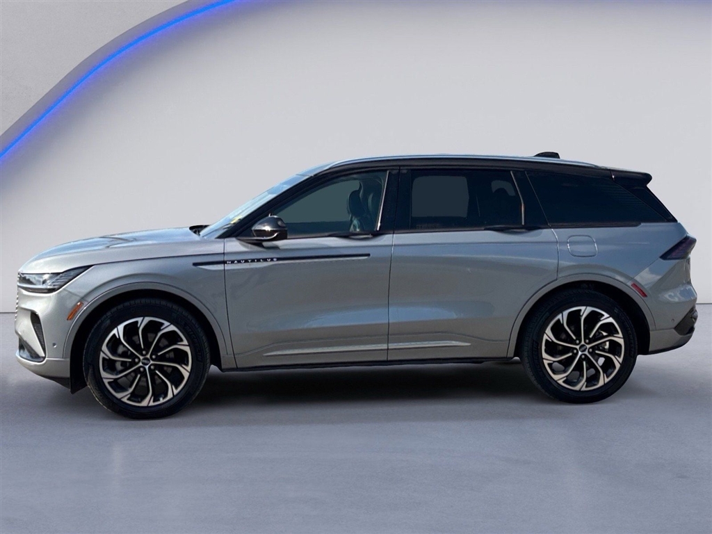 Used 2024 Silver Radiance Lincoln Reserve image 13