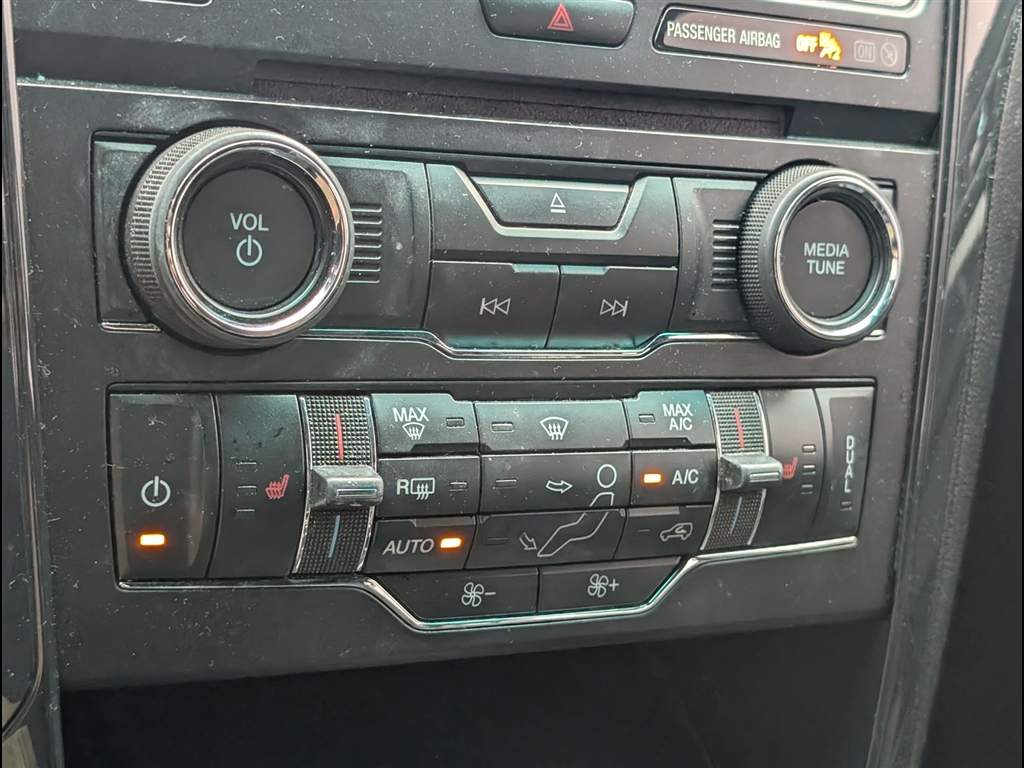 Used 2017 Ingot Silver Ford XLT image 14