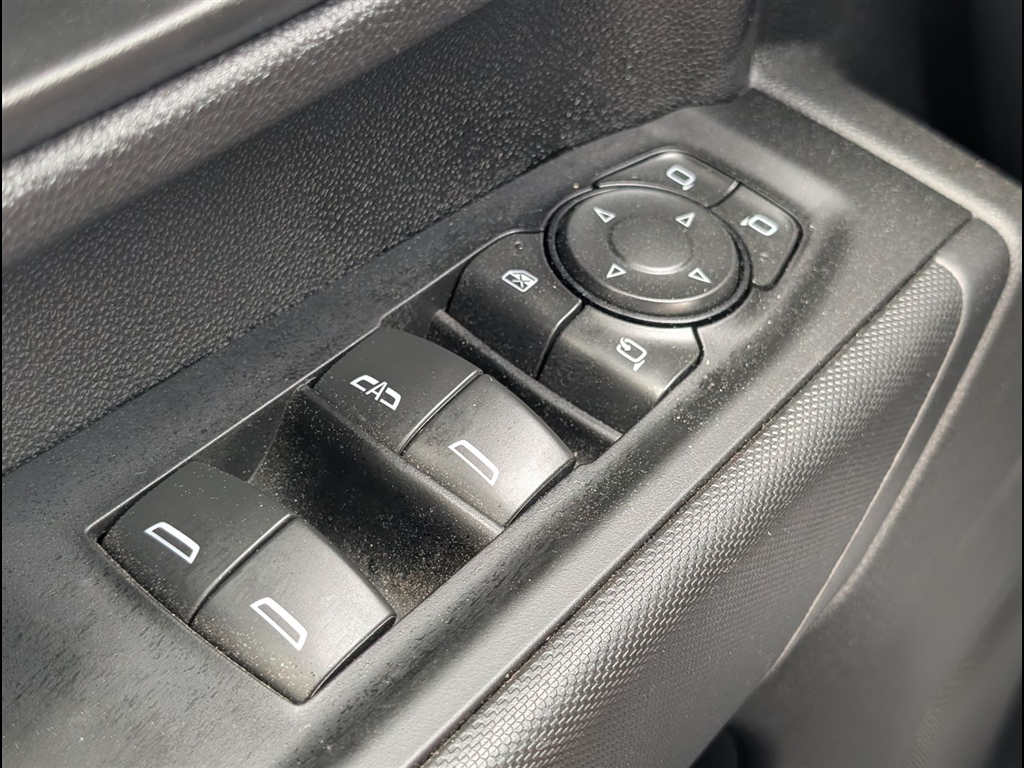 Used 2025 Summit White Chevrolet Custom image 14