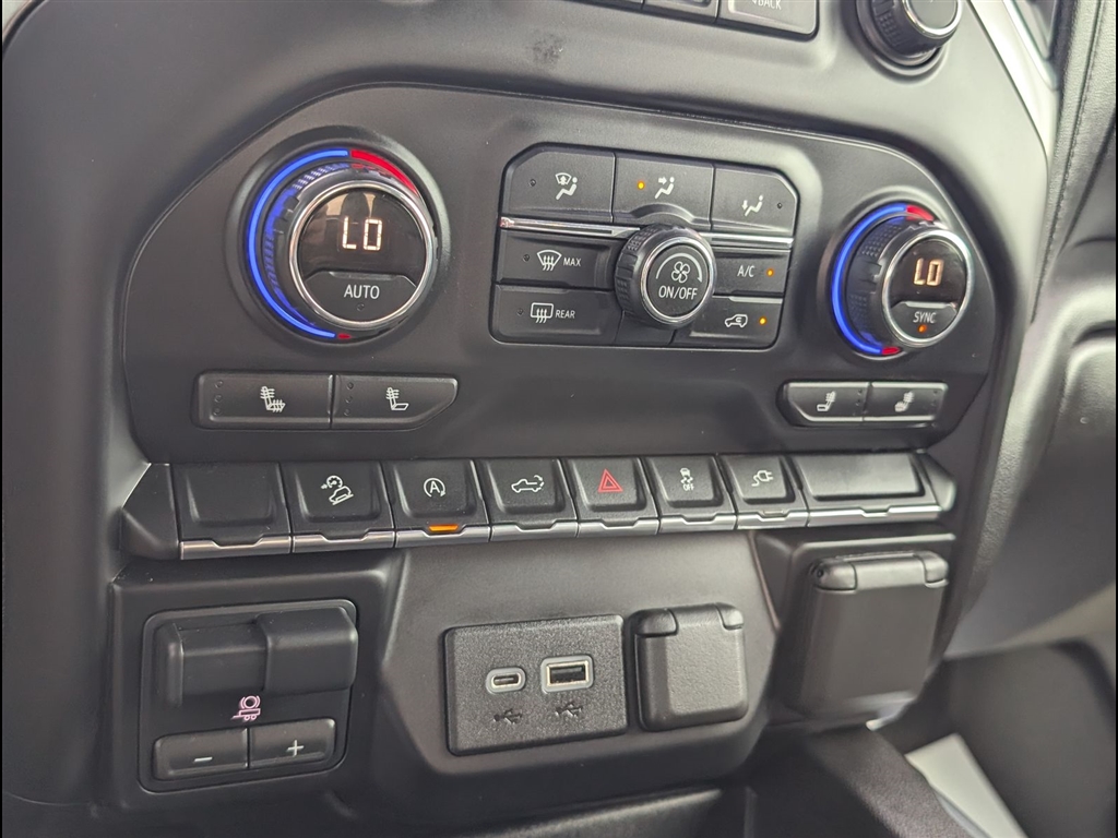 Used 2021 Summit White Chevrolet RST image 14