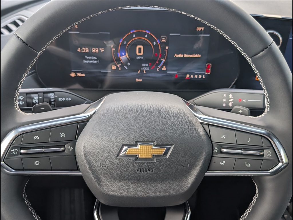 New 2027 Summit White Chevrolet LT image 14