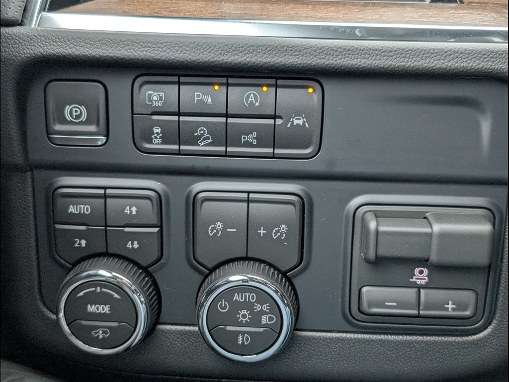 New 2026 Black Chevrolet High Country image 14