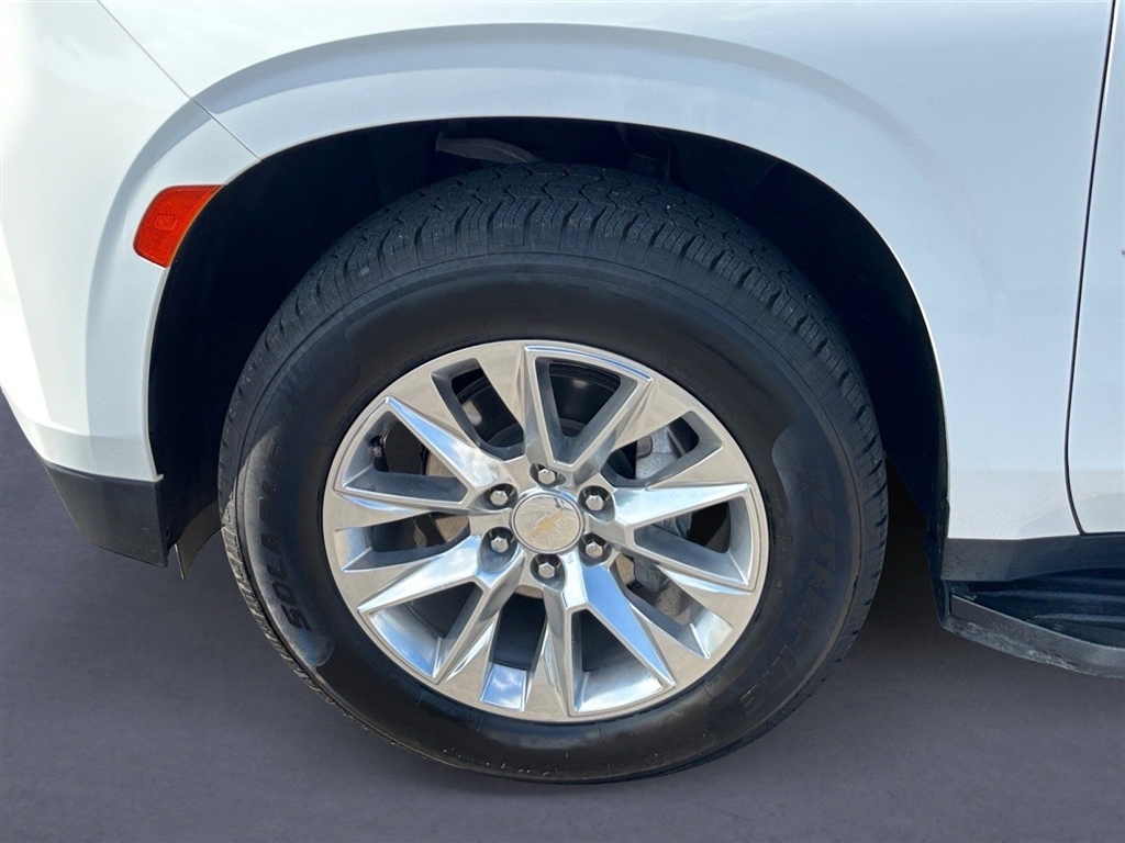 Used 2023 Summit White Chevrolet Premier image 14