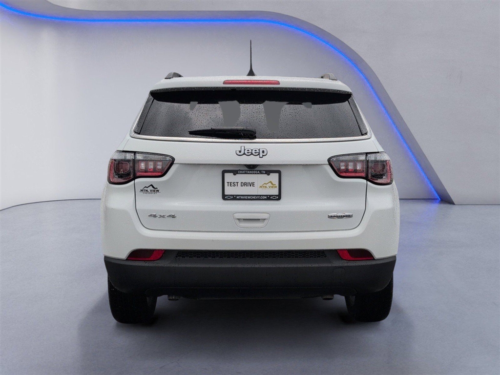 Used 2024 Bright White Clear Coat Jeep Latitude image 14