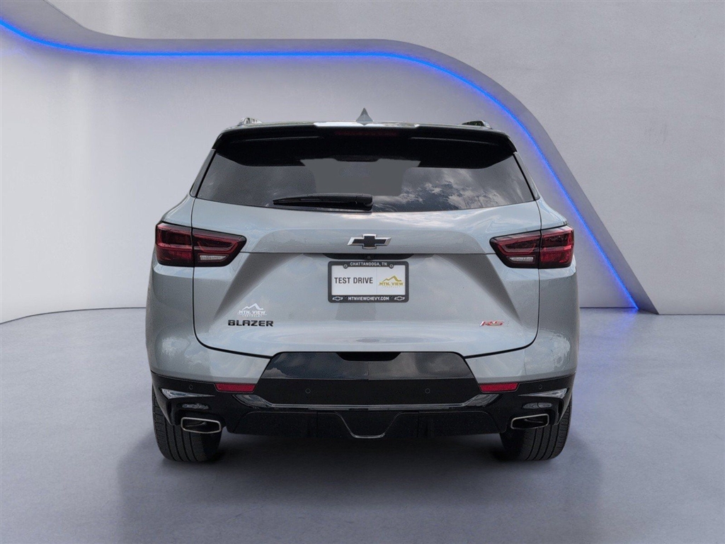 Used 2025 Sterling Gray Metallic Chevrolet RS image 14