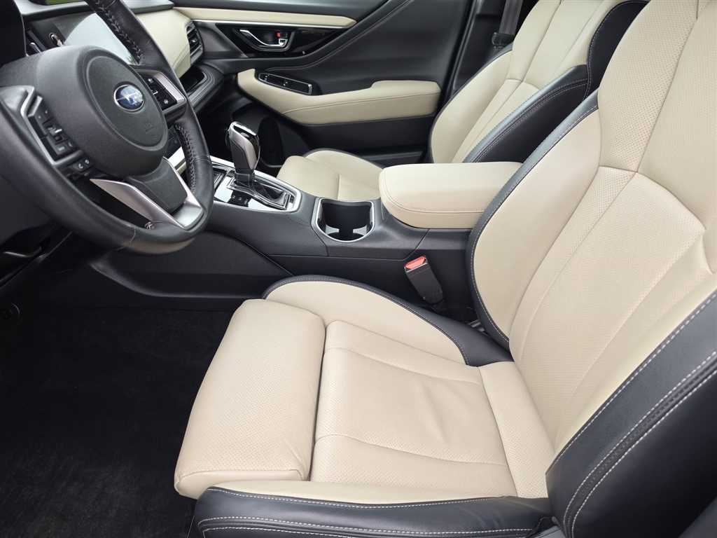 Used 2022 Autumn Green Metallic Subaru Limited image 14