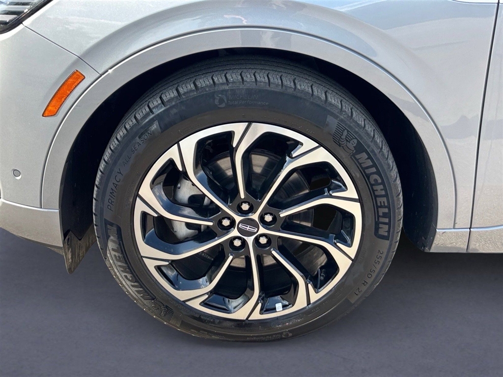 Used 2024 Silver Radiance Lincoln Reserve image 14