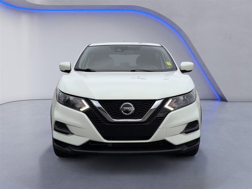 Used 2021 Glacier White Nissan S image 14